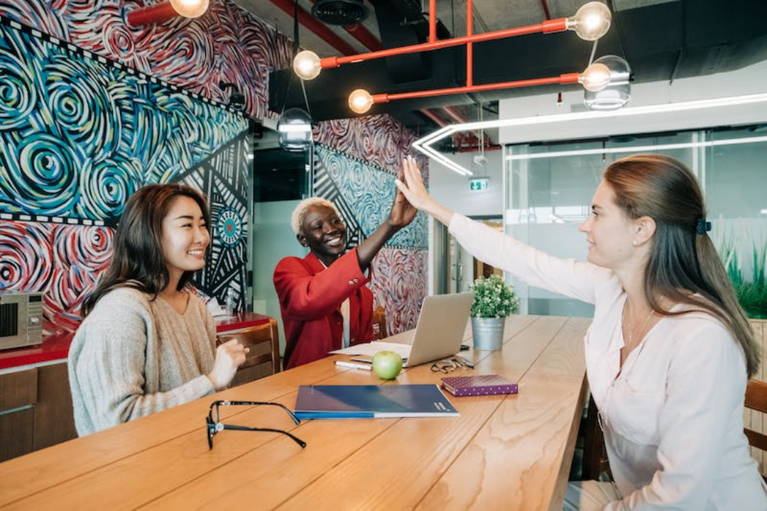 From Wordplay to Payday: How Being Bilingual Can Boost Your Income