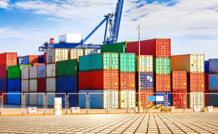 Exploring the Versatility of Shipping Container Rentals